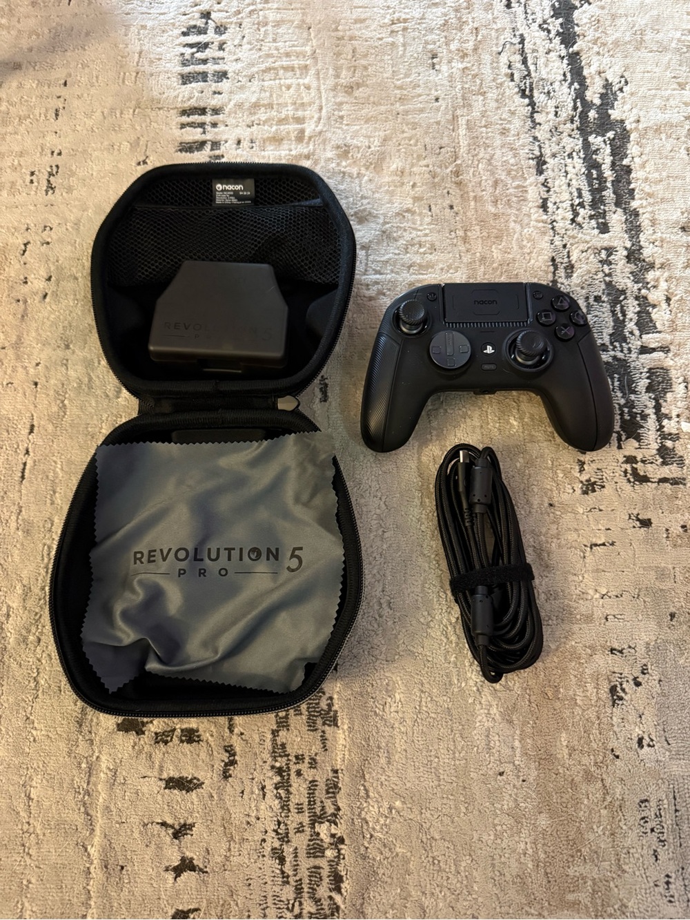 Sony Black PlayStation Style Wireless Controller